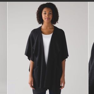 Lululemon After Asana Wrap black